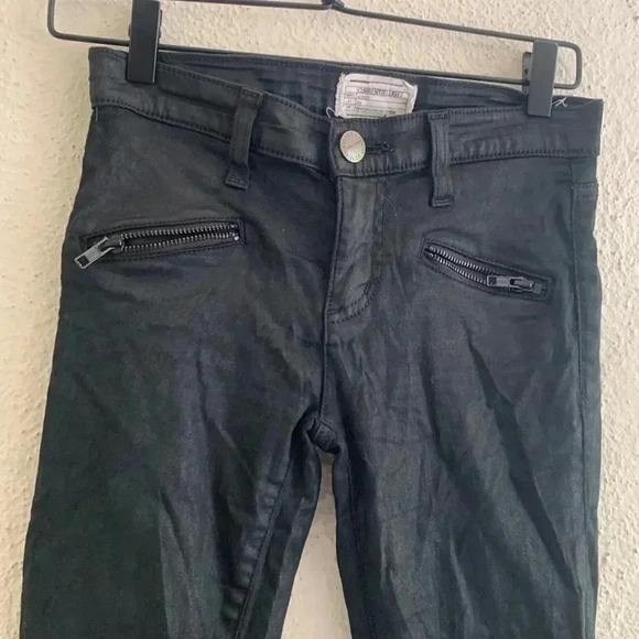 Current/Elliott The Soho Zip Stiletto Skinny Ankle Black Coated Jeans Size 24 - Picture 4 of 8